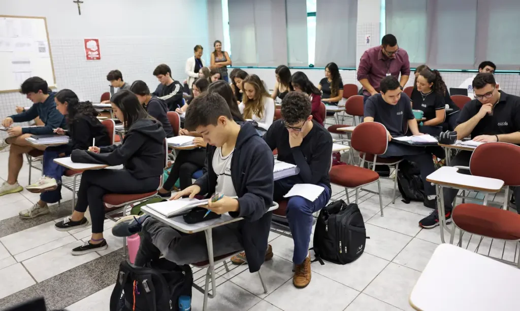 ENEM 2025: 2.810 estudantes de Itu farão prova neste domingo