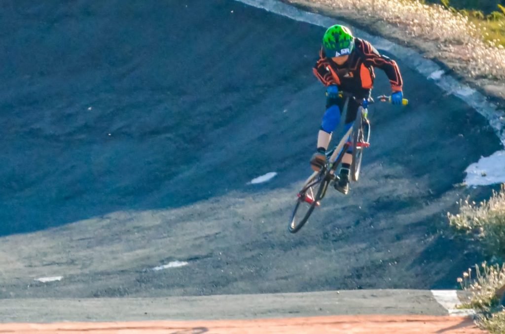 Ciclista de Itu precisa de ajuda para participar de mundial de BMX
