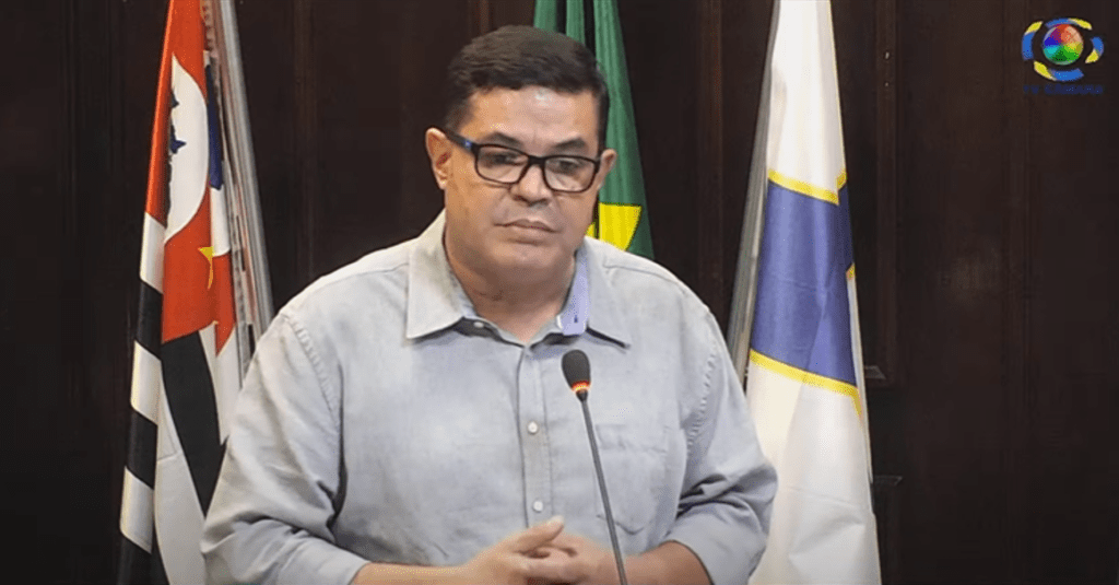 Vereadores do governo derrubam recurso e rejeitam projetos de Galvão