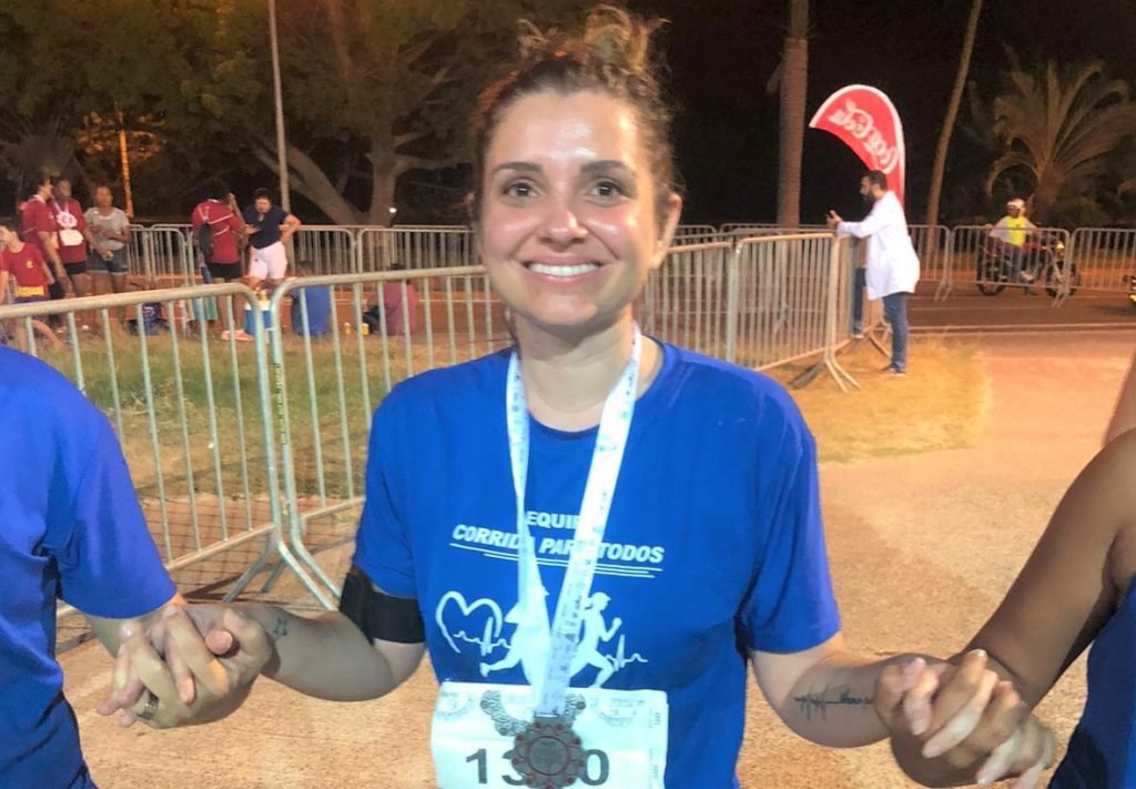 ESPECIAL MULHERES: Mesmo com doença rara, Bruna supera obstáculos