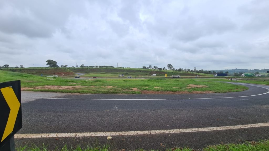 Três governadores, três prefeitos e um Distrito Industrial: o povo não aguenta mais esperar