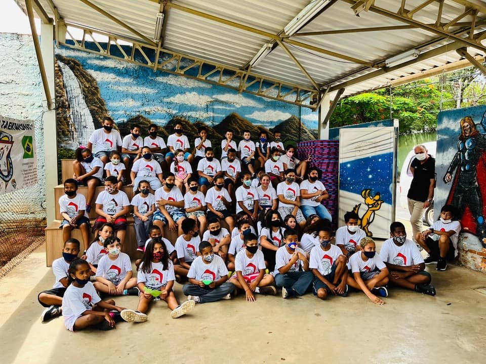 CAVI busca voluntários e oferece curso profissionalizante