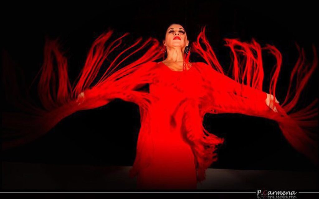 Bailarina de Madri se apresenta no Espaço Arte en Tablado