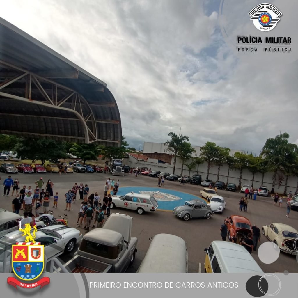 Batalhão da PM realiza Encontro de Carros Antigos