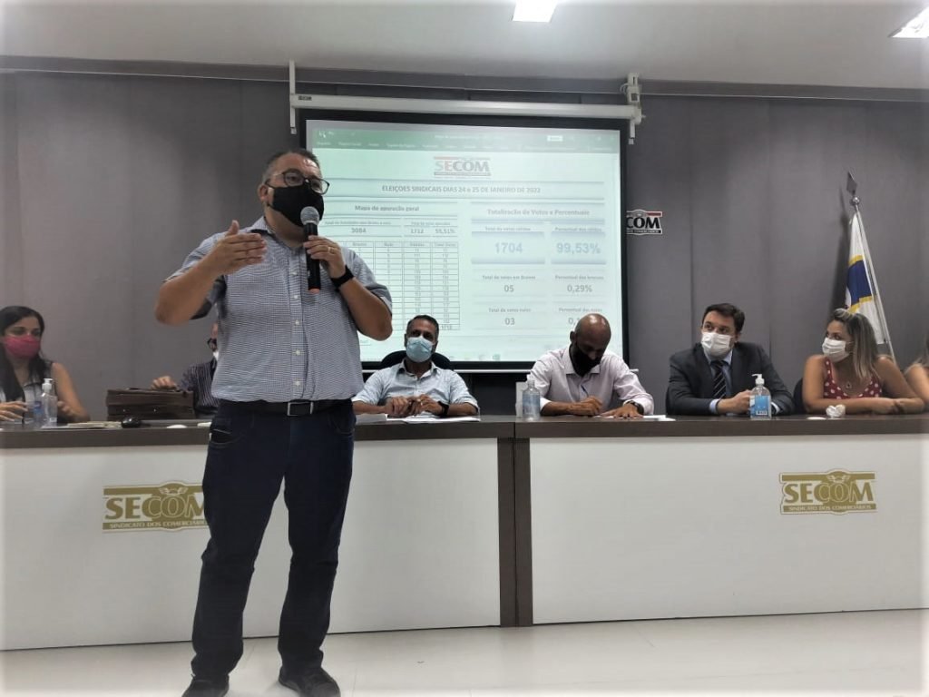 Luciano Ribeiro é reeleito presidente do SECOM
