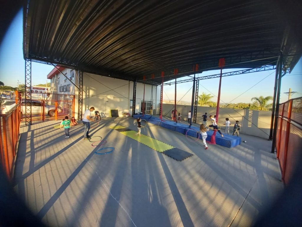 Escola de Artes abre inscrições para aulas de 2022