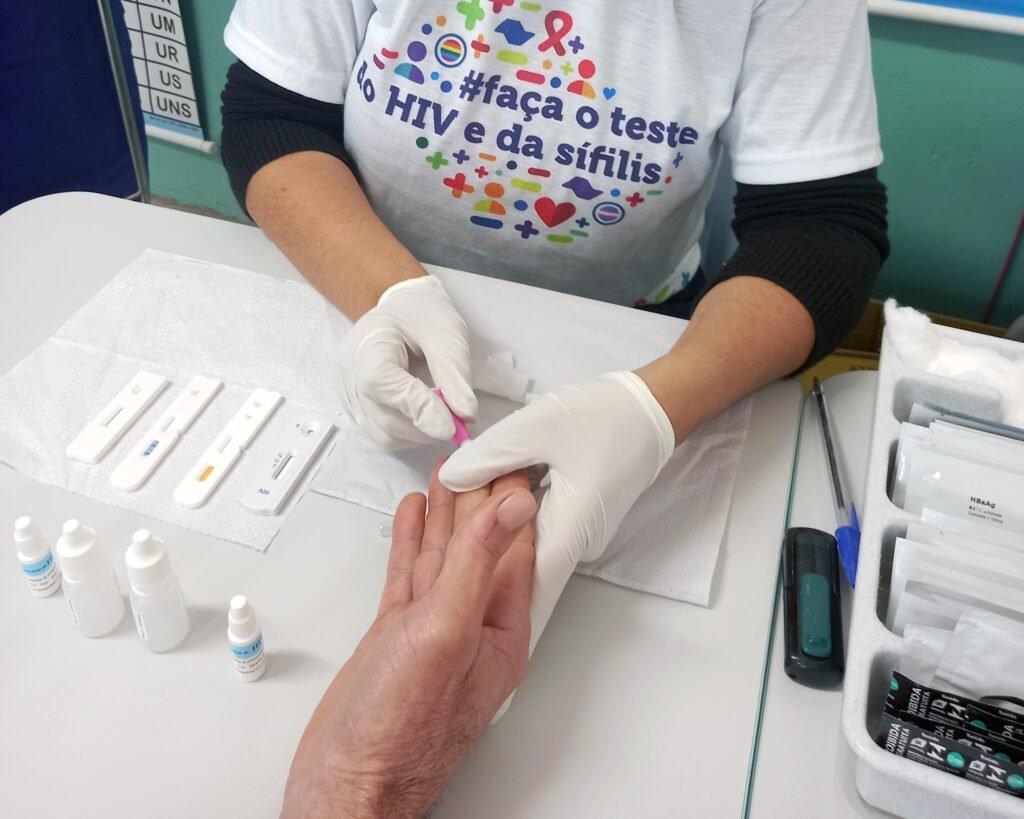 Saúde promove testagem rápida de HIV e Sífilis