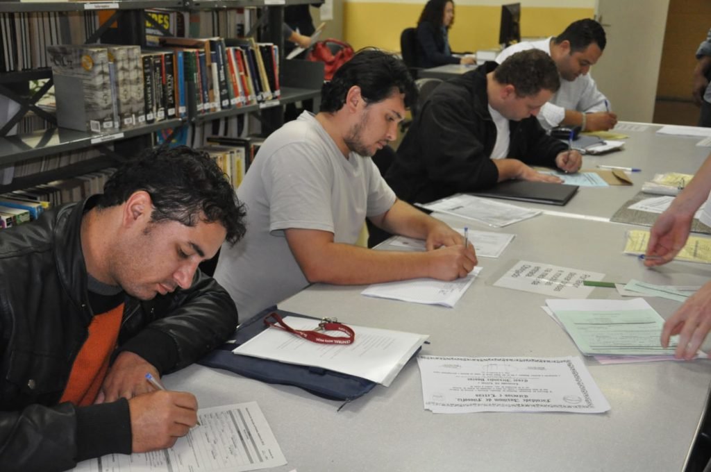 FIEC abre inscrições para contratar professores