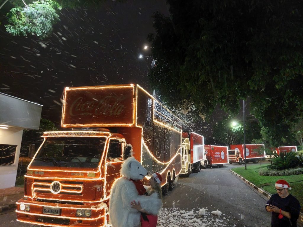 Caravana de Natal da Coca-Cola passa por Itu nesta sexta-feira