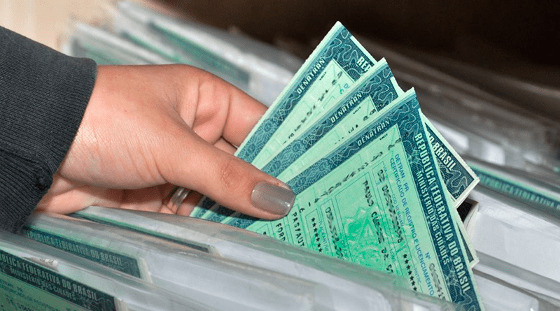 IPVA terá desconto e parcelamento em 2022; confira a tabela completa