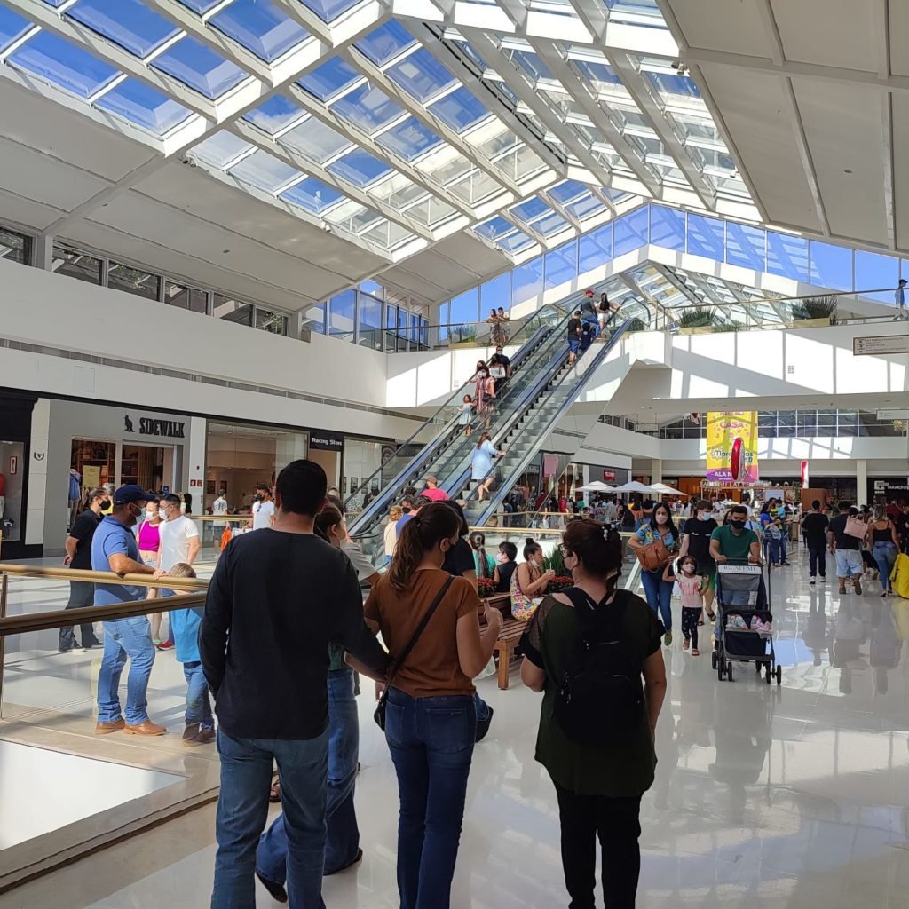 Shopping Iguatemi, em Sorocaba, registra princípio de incêndio e correria