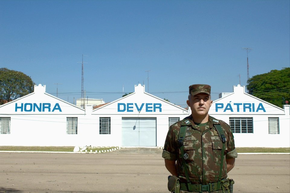 Comandante do 2º GAC L recebe Título de Cidadania Ituana