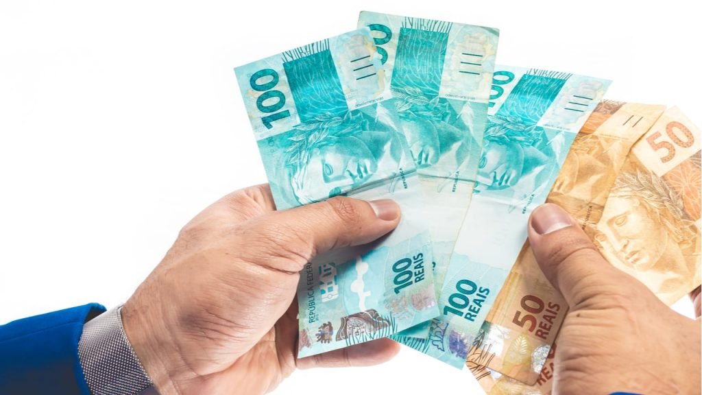 Fuja do superendividamento com dicas que vão te ajudar na vida financeira