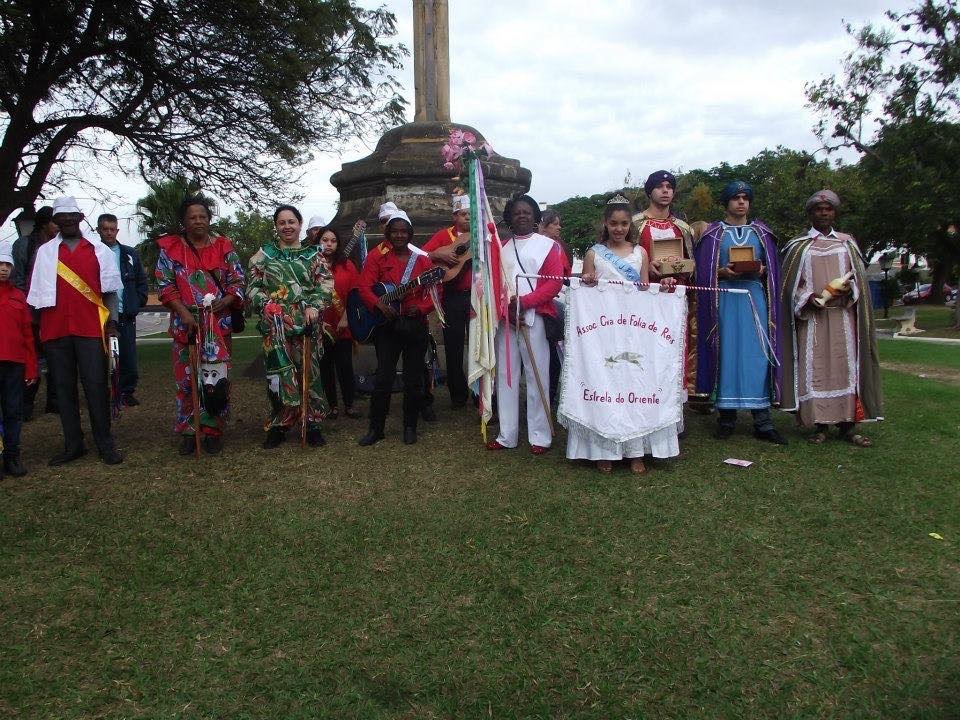 Praças recebem apresentações artísticas neste final de semana