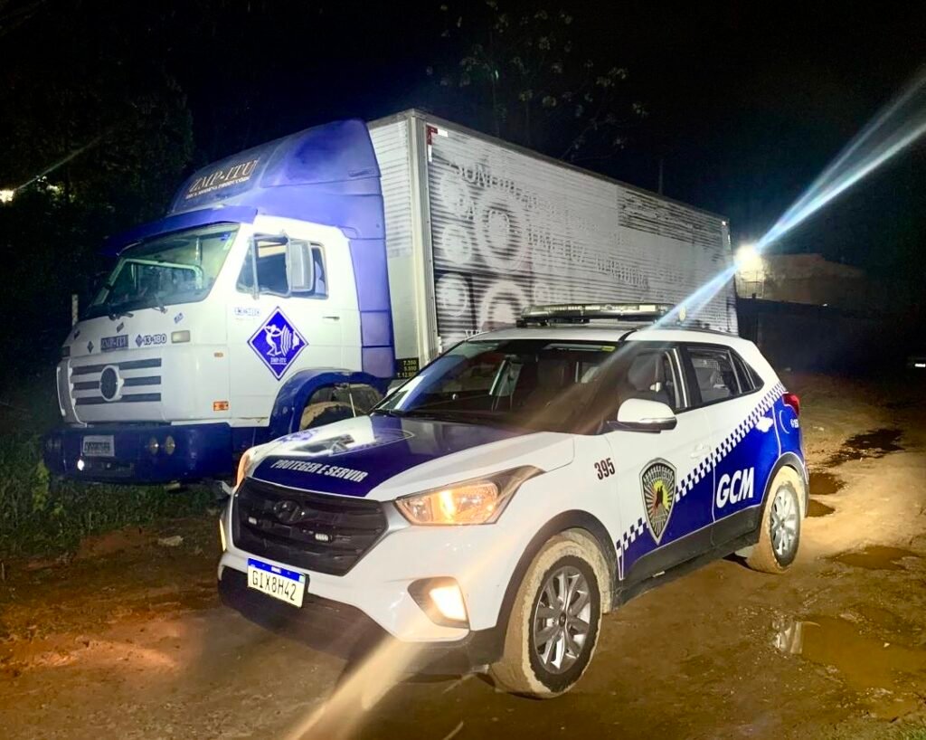 Guarda de Sorocaba localiza caminhão furtado em Itu