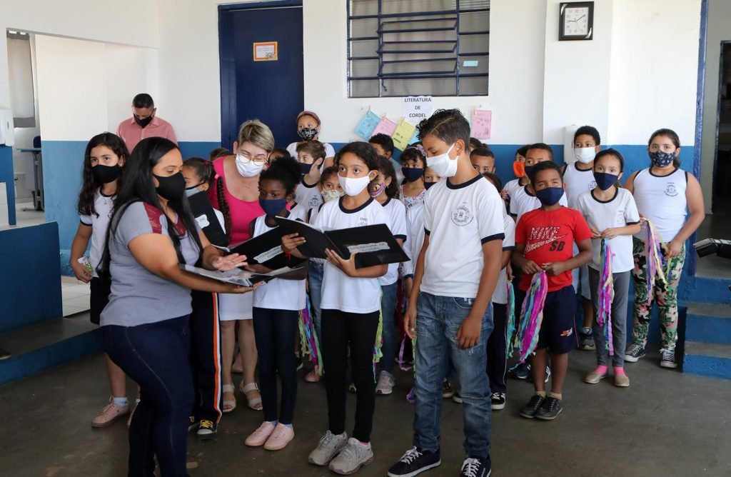 SECOM  auxiliar na reforma e ampliação da Escola da Fazenda Curumim