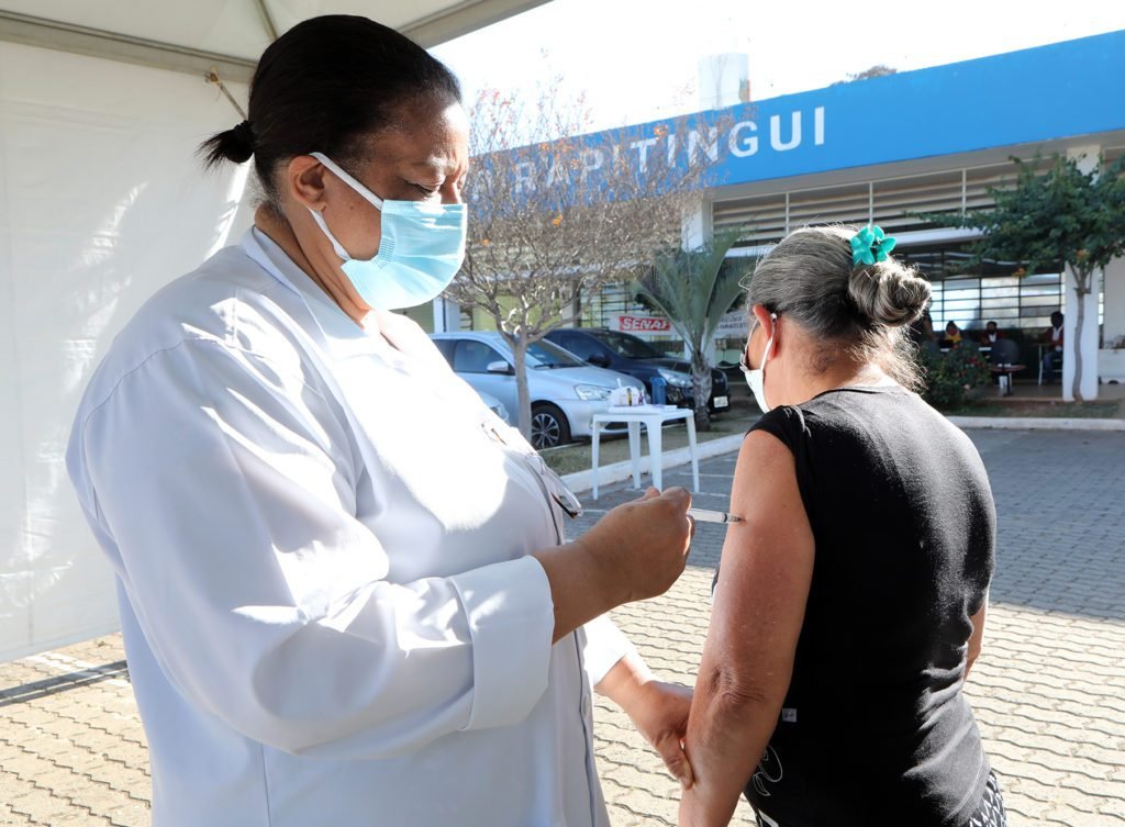 São Paulo diz que faltam vacinas da Astrazeneca para segunda dose