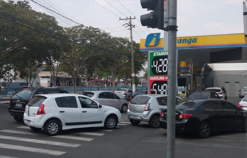 Gasolina sobe seis vezes mais que a inflação em Itu e bate quase nos R$ 6