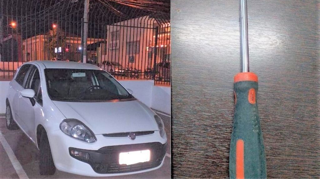 Policiais militares impedem furto de veículo