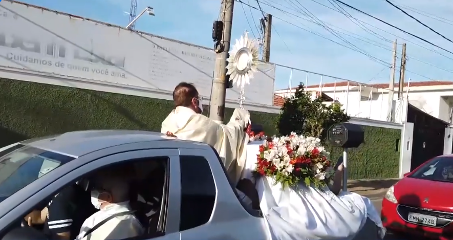 Corpus Christi será comemorado apenas com carreata