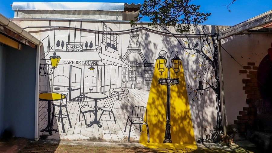 Emia abre inscrições para cursos de teclado, piano e muralismo