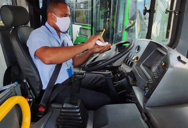 Profissionais do transporte serão vacinados contra a Covid neste sábado