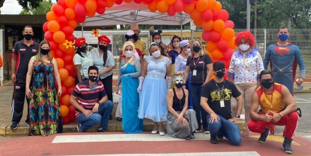 Escolas do Sesi em Itu e Salto realizam drive-thru neste sábado