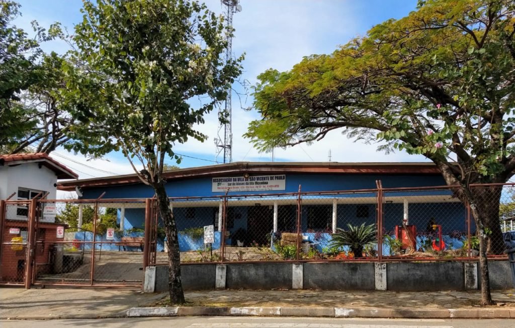 Doações em queda e eventos paralisados complicam a situação financeira da Vila Vicentina