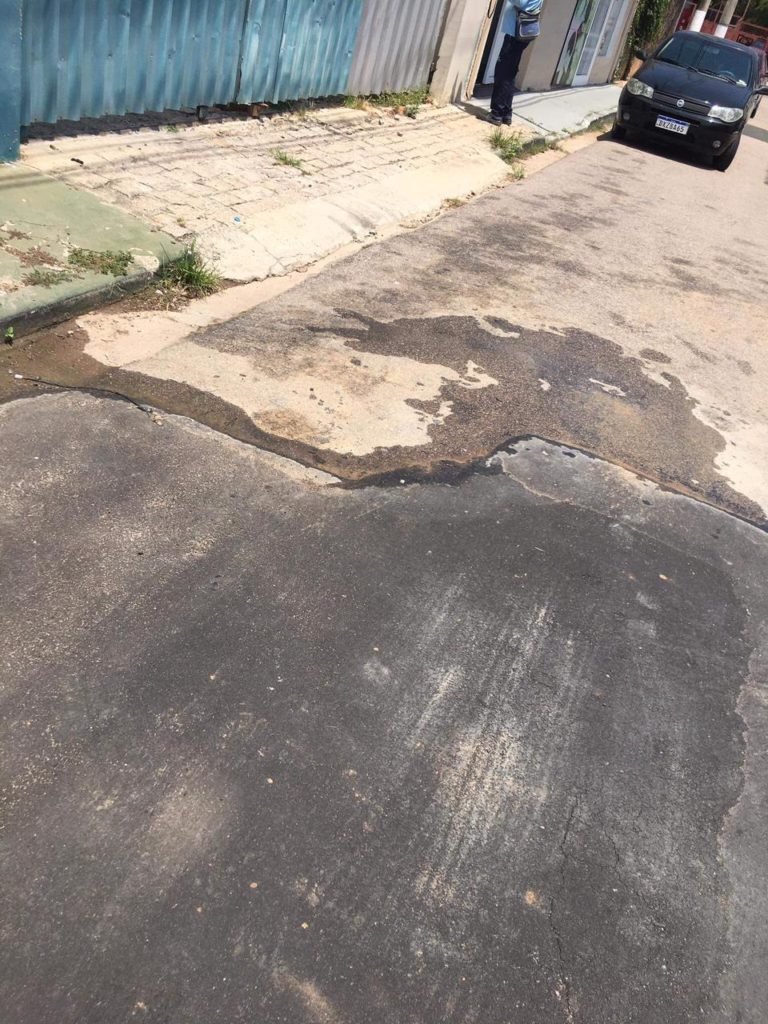 Moradores do Jardim Eridano reclamam de vazamento sem conserto e falta de água