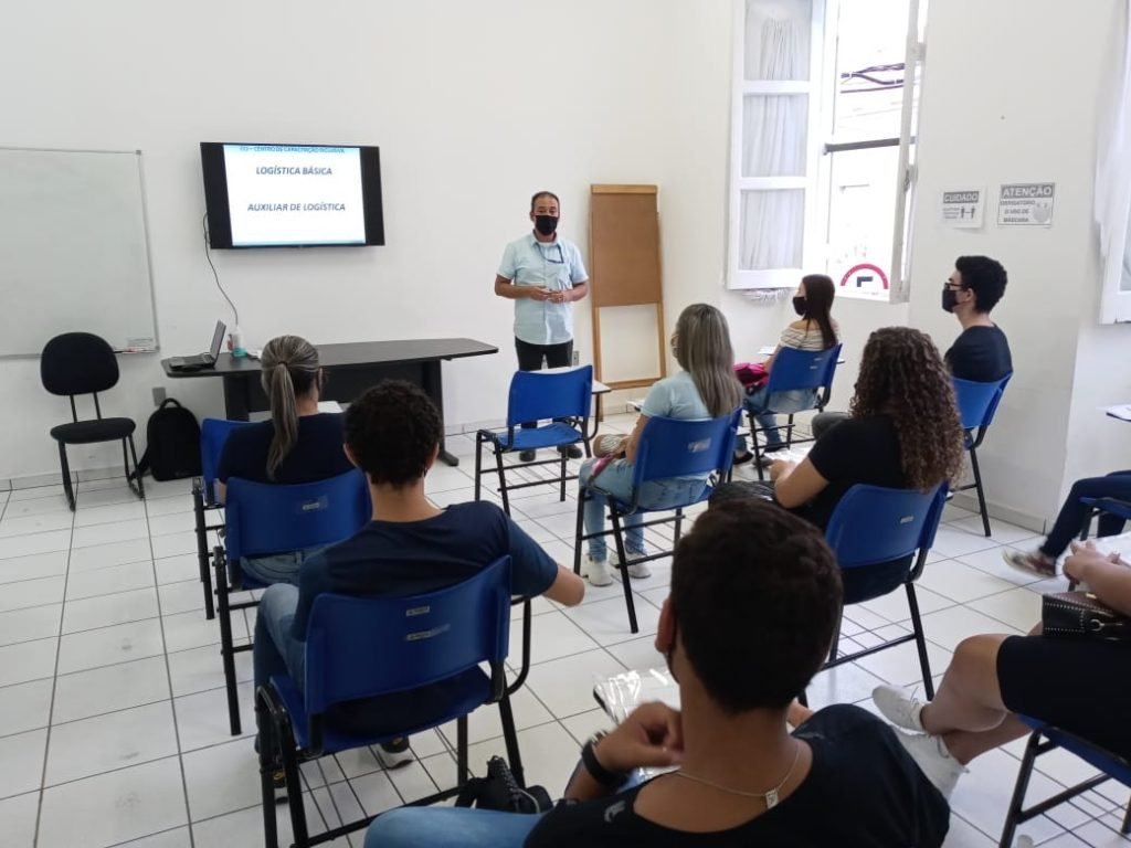 Cursos profissionalizantes do CCI seguem com vagas abertas até o dia 26