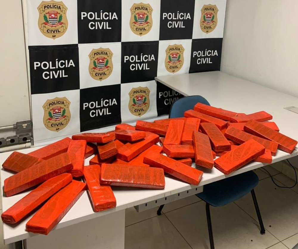 Polícia Civil de Itu prende homem com 41 tijolos de maconha