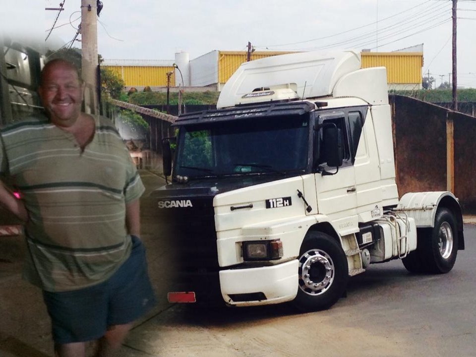 Filho homenageia pai caminhoneiro com tatuagem