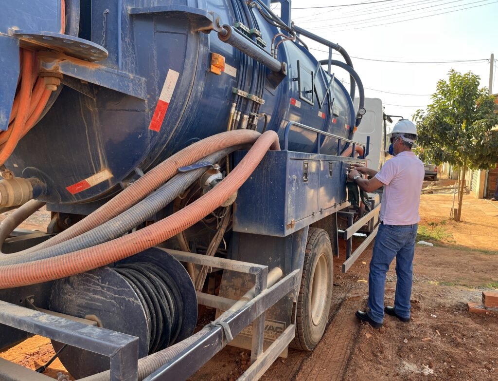 Itu institui programa de acesso gratuito à coleta e destinação de esgoto