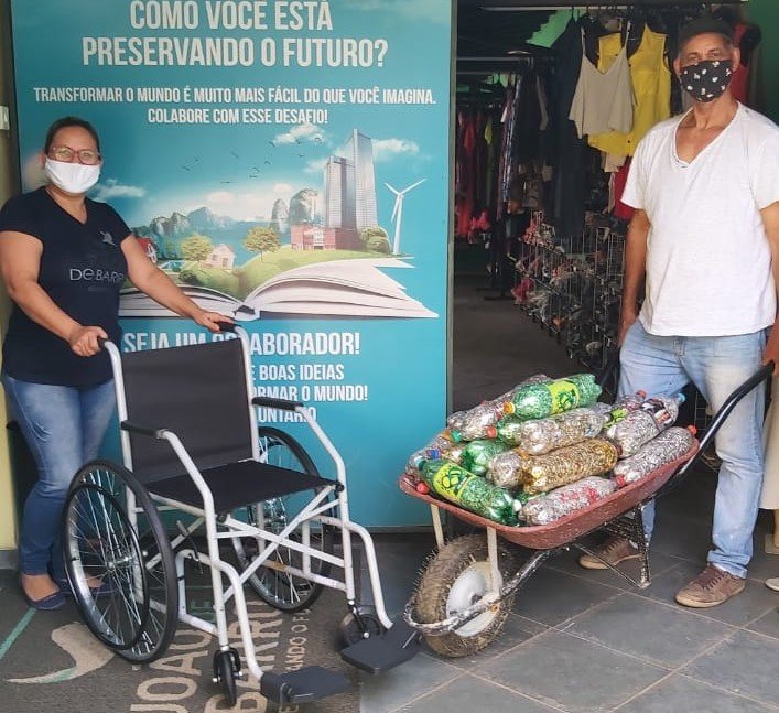 ONG João de Barro transforma lacres em cadeira de rodas