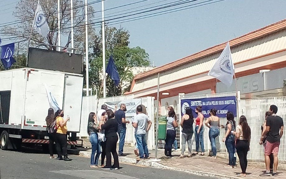 Sindicato protesta em empresa de Itu