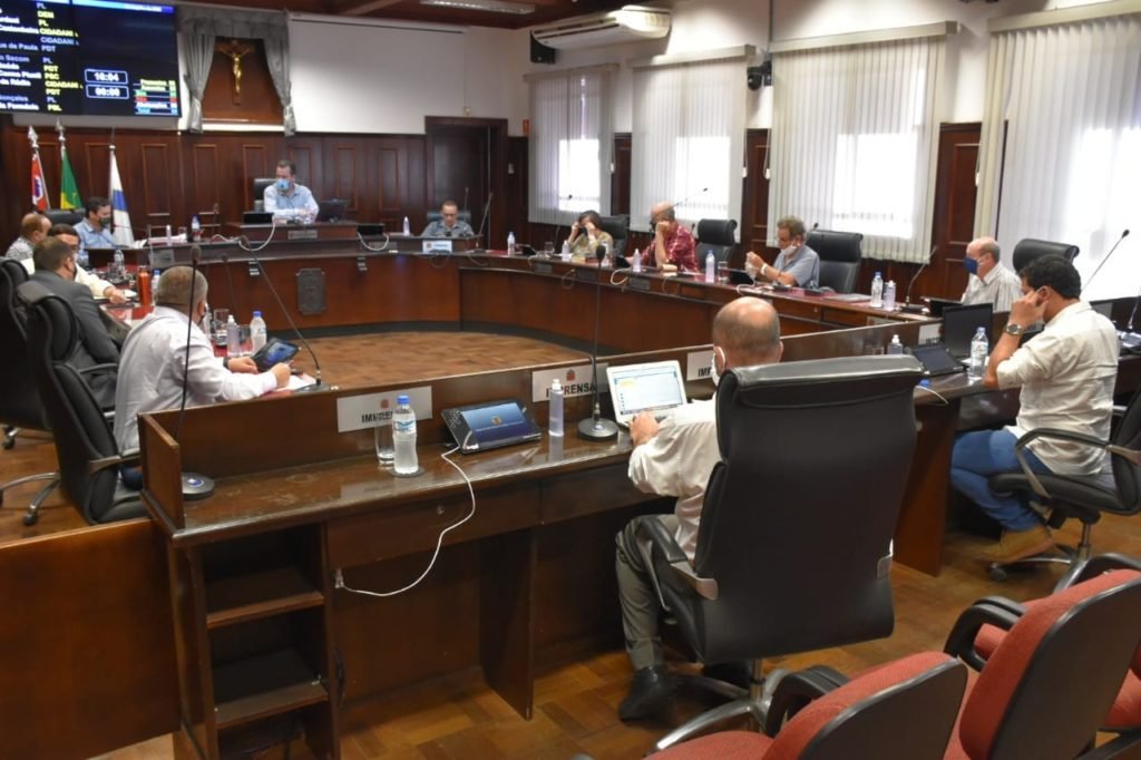 Vereador Macruz tem projetos adiados para fim da legislatura