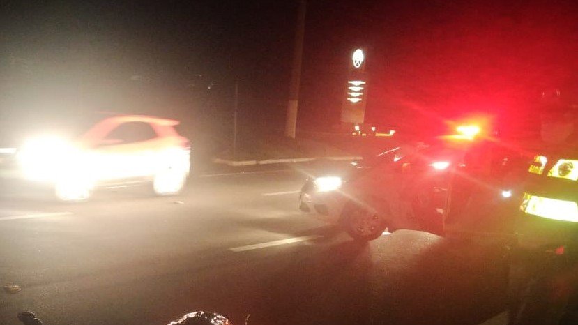 Motorista que atropelou rapaz e fugiu, se apresenta