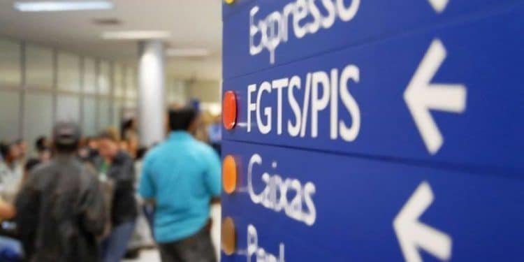 Caixa abre agências neste sábado