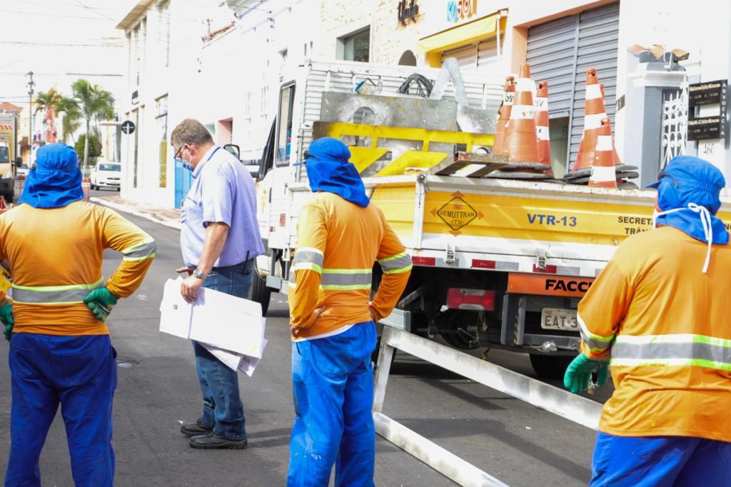 Prefeitura inicia boulevard na Rua Floriano Peixoto