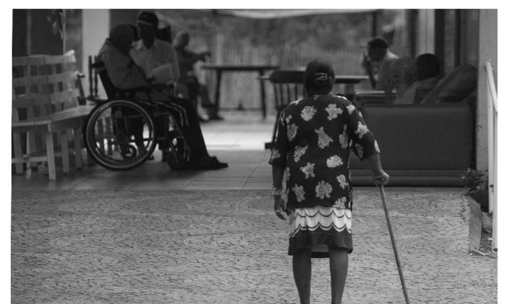 Clínica de idosos com Covid-19 solta nota de esclarecimento