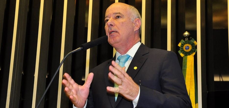 Juíza decreta bloqueio de bens de Herculano Passos