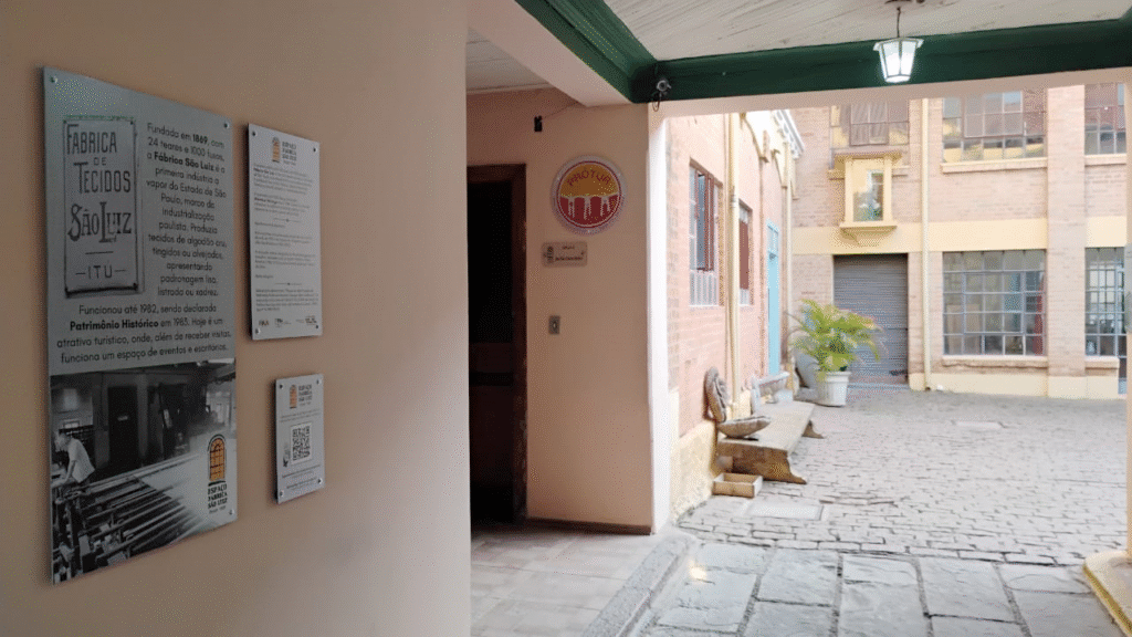 Espaço Fábrica São Luiz inaugura placas de Identificação com acessibilidade