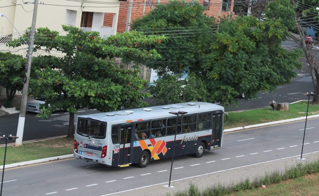 Prefeitura determina mudança de horário de ônibus