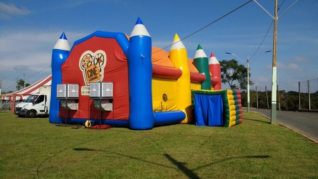 &#8220;Cinema nos Bairros&#8221; começa nesta quarta-feira