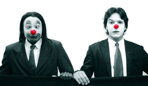 &#8220;Espetáculo quase artístico&#8221; volta aos palcos do Teatro Nósmesmos