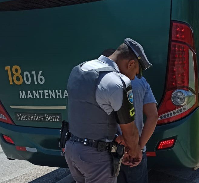 Polícia Rodoviária prende procurado pela justiça
