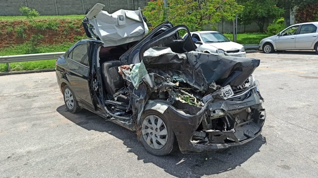 Cantor sertanejo morre em acidente na SP-75