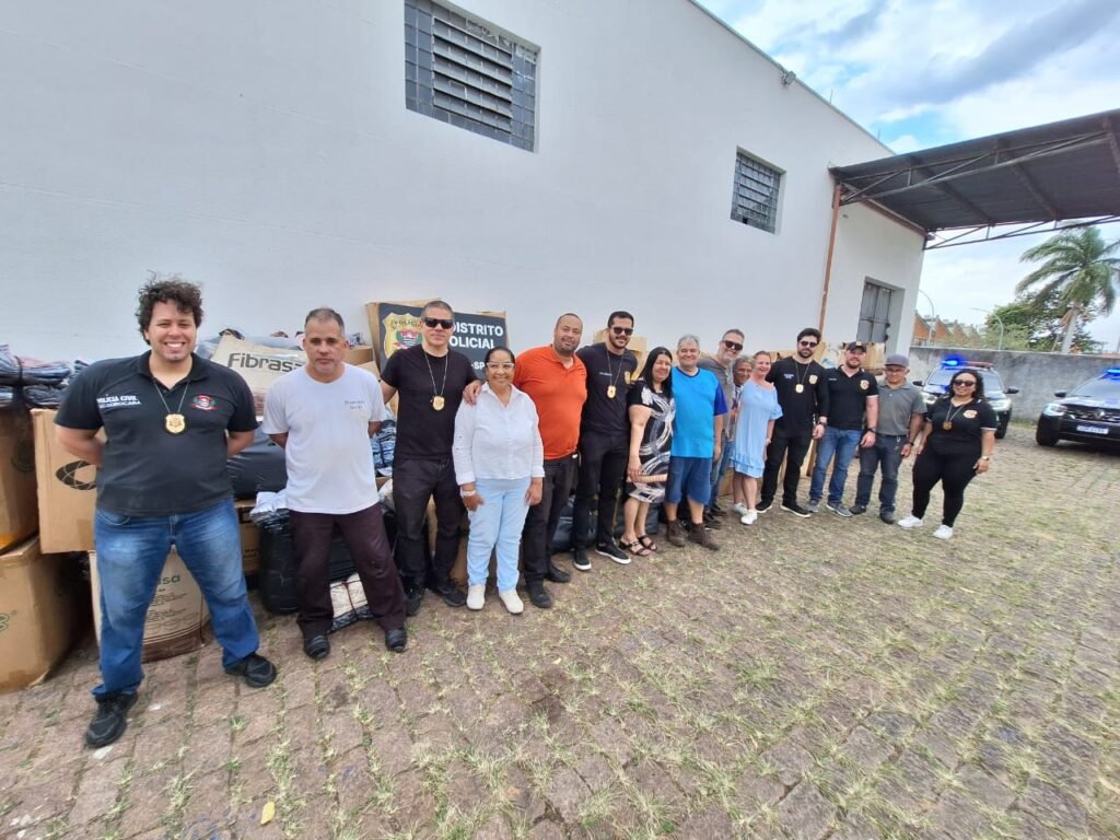 Polícia Civil de Itu doa mais de 18 mil peças de vestuário apreendidas para a Prefeitura