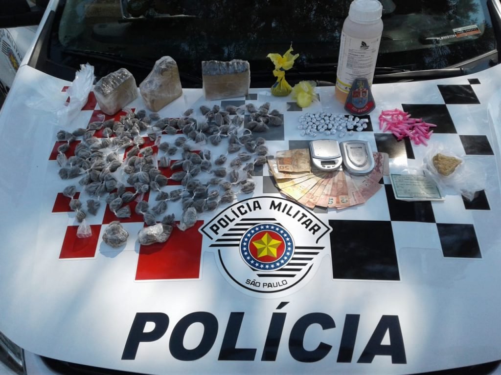 Após denúncia, PM apreende grande quantidade de drogas em Itu
