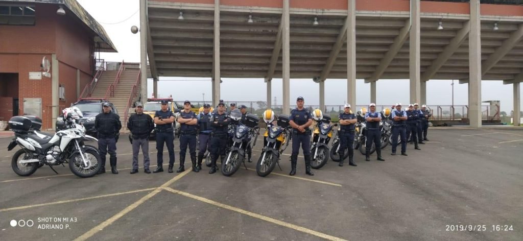 GCMs de Itu participam de treinamento de pilotagem